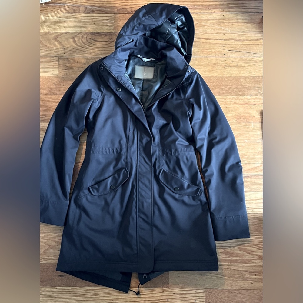 Athleta Chills Parka insulated Coat